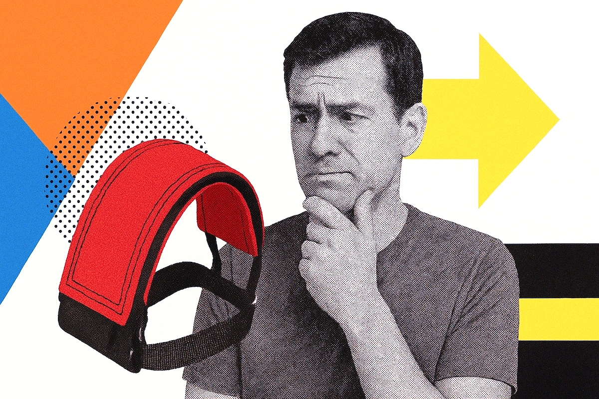 Image of man looking at pedalstrap.